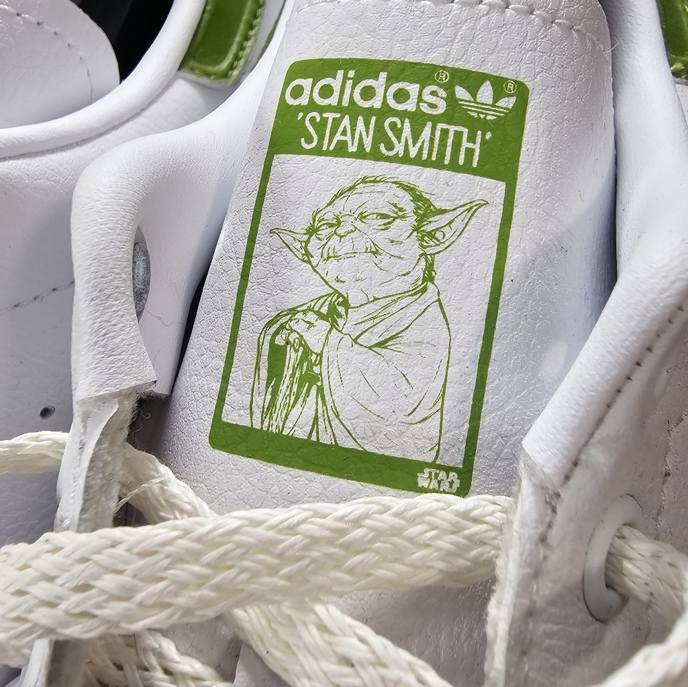 **SOLD** Adidas Stan Smith Yoda (White/green)